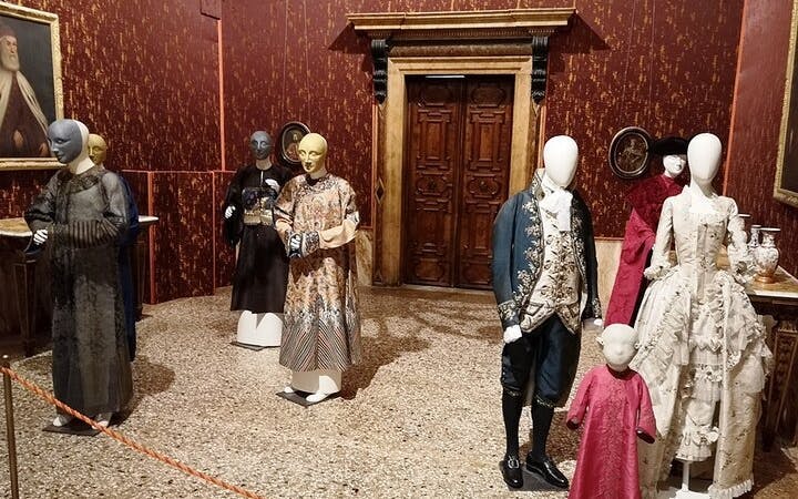 palazzo mocenigo i venezia: historien om tekstiler, kostymer og per-2