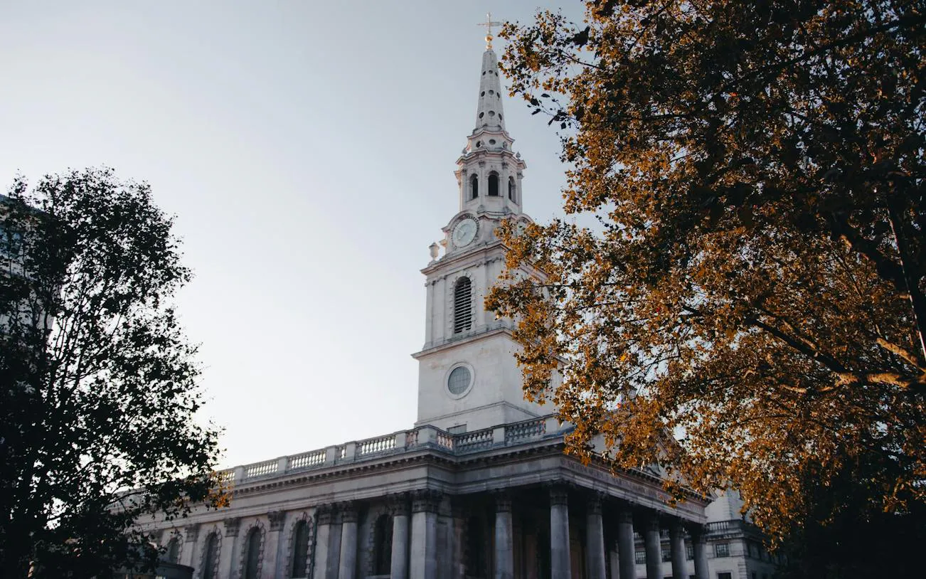 Covent Garden and Soho Self-Guided Audio Walk: Trafalgar Square, Chinatown and Seven Dials