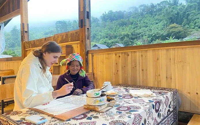 Batik painting workshop with Hmong artisans in Ta Van village.