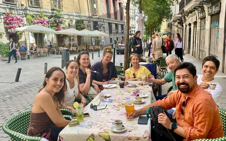 Madrid Tapas and Drinks Tour of Traditional Taverns