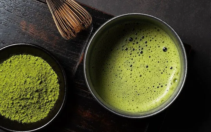 Matcha tea bowl and whisk in Tokyo cooking class, Asakusa.