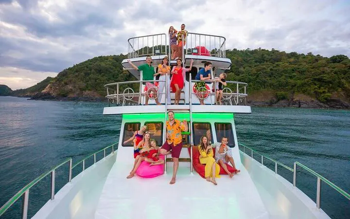 Melody Cruise with BBQ Buffet and Hotel Transfers