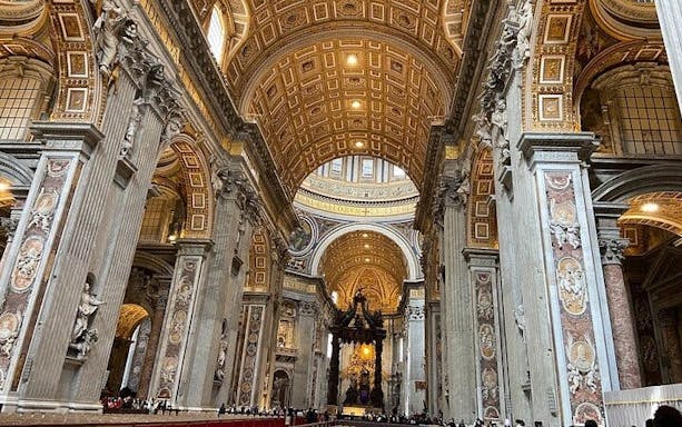 entradas sin filas para la basílica de san pedro y acceso a las grutas papales-2