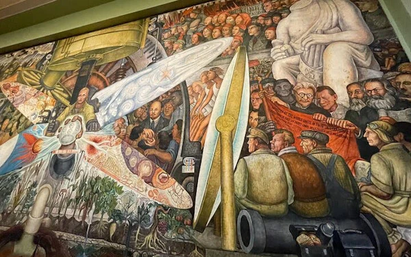 EXCLUSIVE TOUR to Palacio de Bellas Artes - small groups