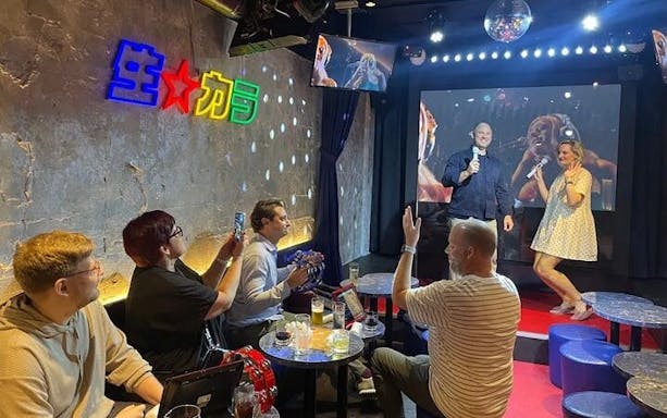 tour de bares por tokio en shinjuku (bebida ilimitada + cena)-3
