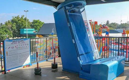 Water slide entrance at Pearl Bay SplashBay Waterpark, Dubai.