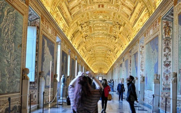 first access: small group (10) vatican and sistine chapel to-4