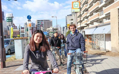 Osaka Small-Group Bike Tour of Cultural Landmarks with Lunch and Tea Break