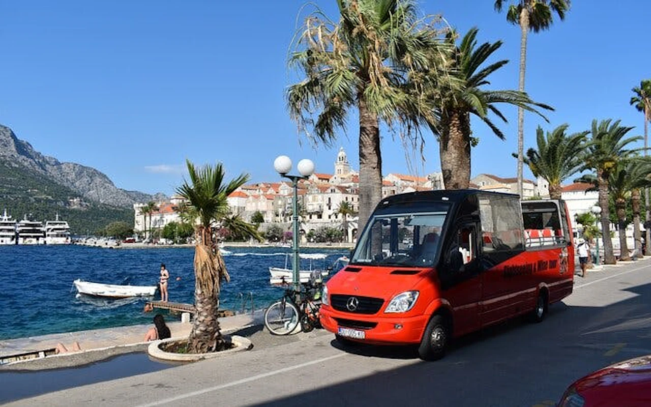 Tour dei vini a Korčula in minibus scoperto con degustazioni di vini in tre cantine e prelibatezze locali — 4