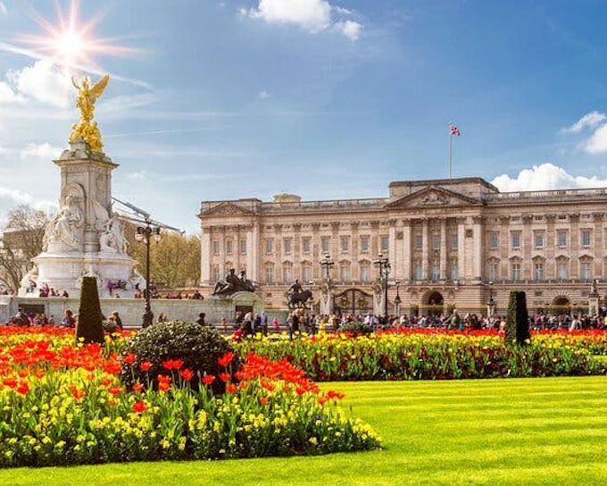 Westminster Royal Changing of the Guard Guided Walking Tour (Product 51775)