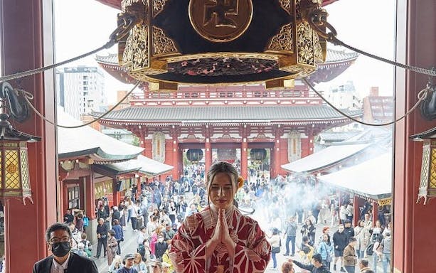tour fotográfico en kimono por asakusa con guía local-3
