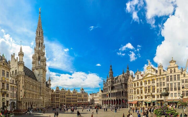 Old Town Brussels, the Secret Beer Recipes: Self-Guided City Exploration Game
