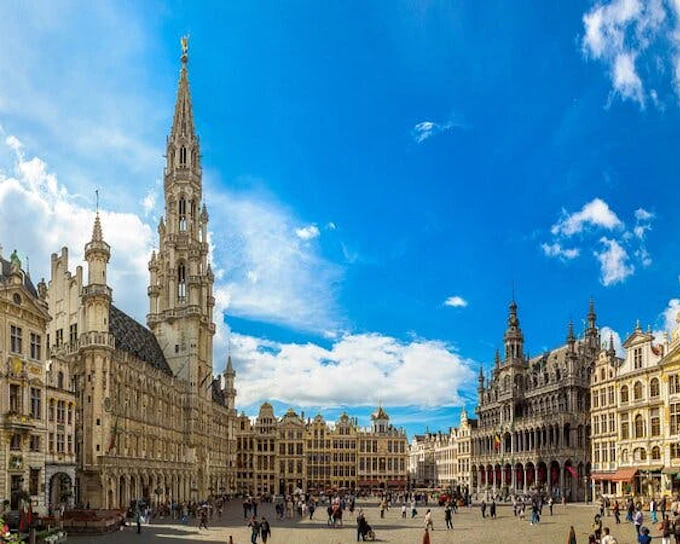 Old Town Brussels, the Secret Beer Recipes: Self-Guided City Exploration Game