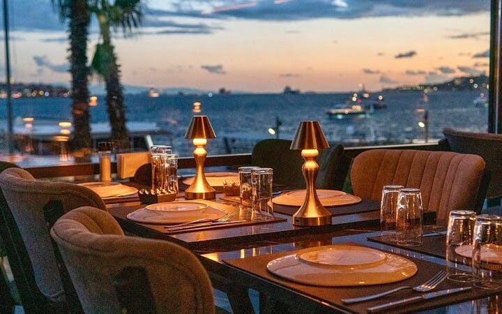 istanbul luxury bosphorus view tavern dinner & belly dance show-2
