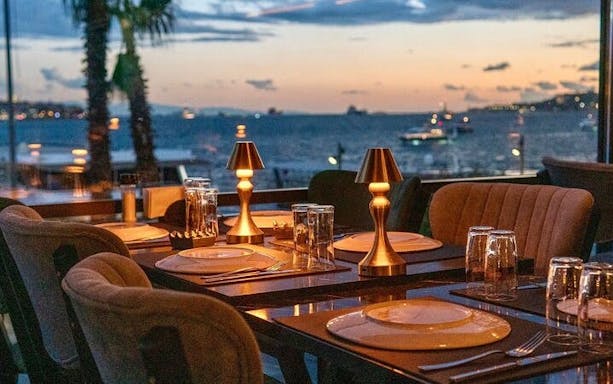 istanbul luxury bosphorus view tavern dinner & belly dance show-2