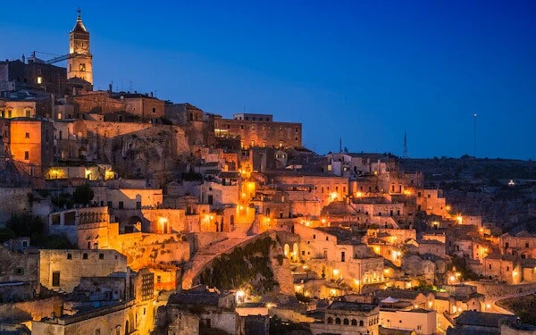 Matera and Altamura Small Group Day Trip from Bari with Guided Walking Tours, Cave House and Cathedral Entry