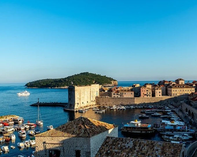Split Self-Guided Walking Tour on Mobile App (Product 53819)