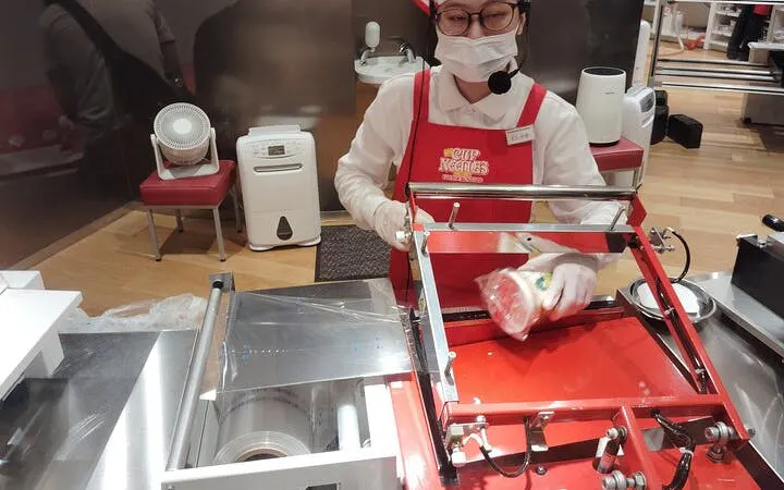 Cup Noodles Museum Osaka Guided Tour with Cup Noodle Creation Experience Tickets Image 10
