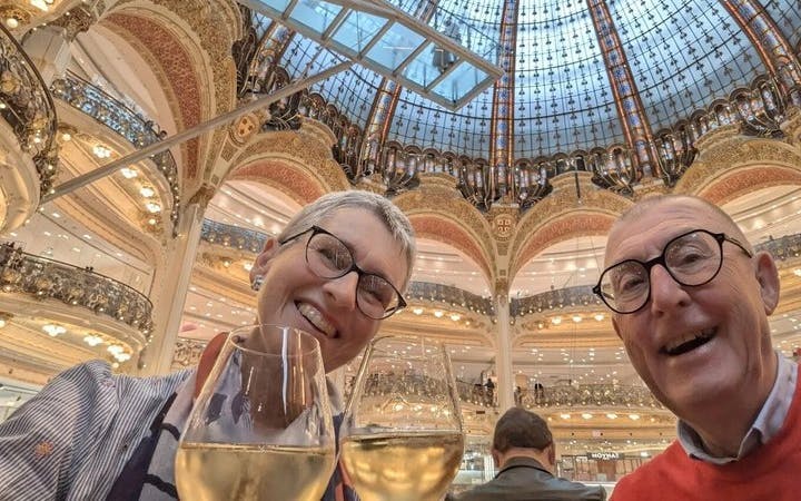bilete pentru degustarea de vinuri și brânzeturi franceze cu somelier la galeries lafayette dome-2