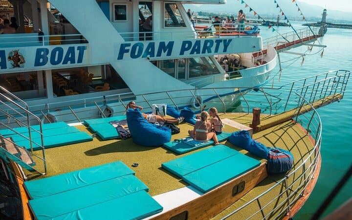 alanya relaxing boat tour with lunch & free soft drinks-2