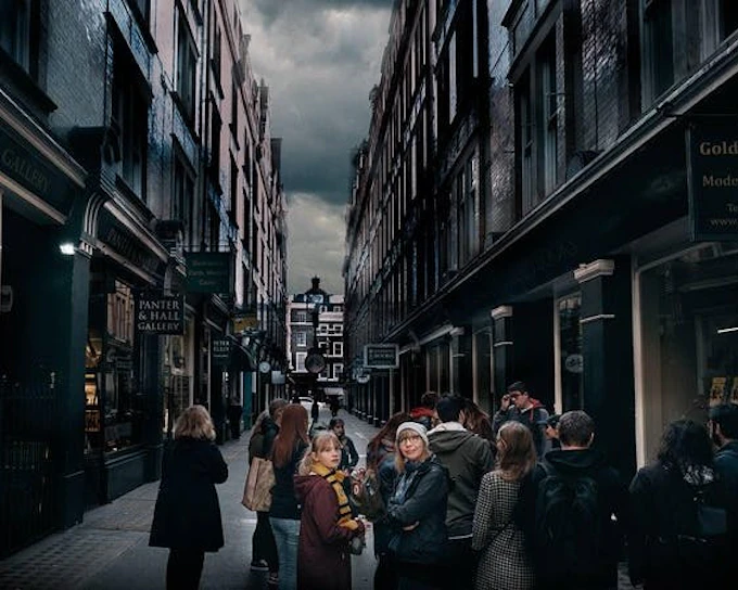 Original Harry Potter Locations Walking Tour in London with Interactive Games and Movie-Themed Activities