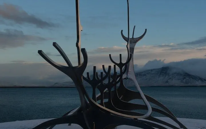 Reykjavik Guided Walking Tour of Landmarks and Hidden Gems with Icelandic Sweets Tasting