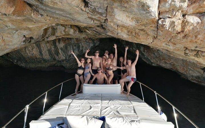 privétour met een luxe jacht in alanya-2