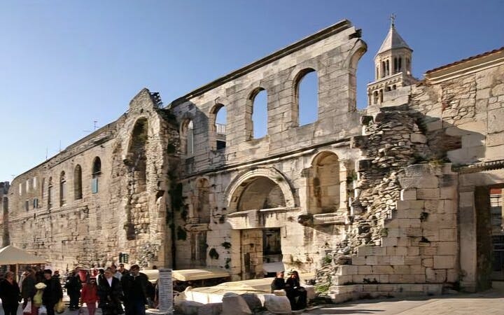 privat guidet dagsudflugt til trogir med afgang fra krydstogthavnen i split-5