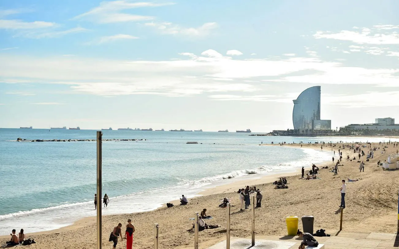 Barcelona Barceloneta and Port Vell Self-Guided Audio Walk: Columbus Monument, Royal Shipyards and the Beach