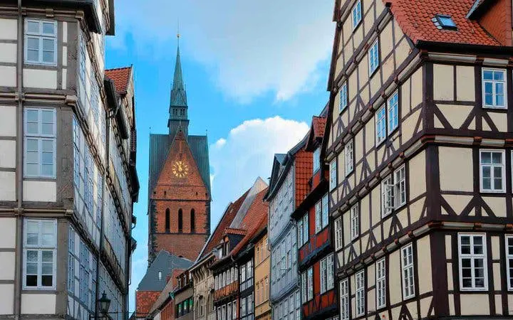 Hannover Self-Guided Walking Tour on Mobile App