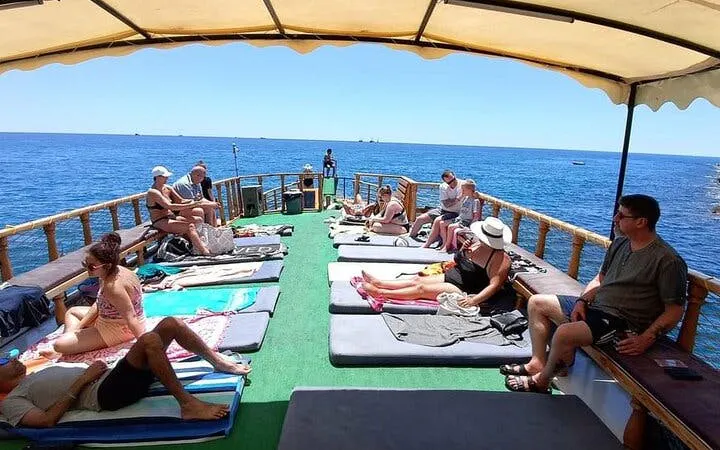 avslappende båttur i alanya med lunsj og gratis brus-8