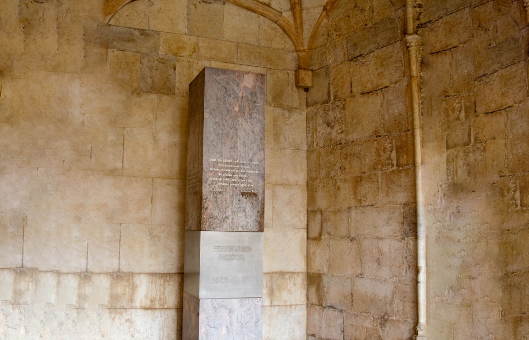 Tumba de Fernando Pessoa - Monasterio de los Jerónimos