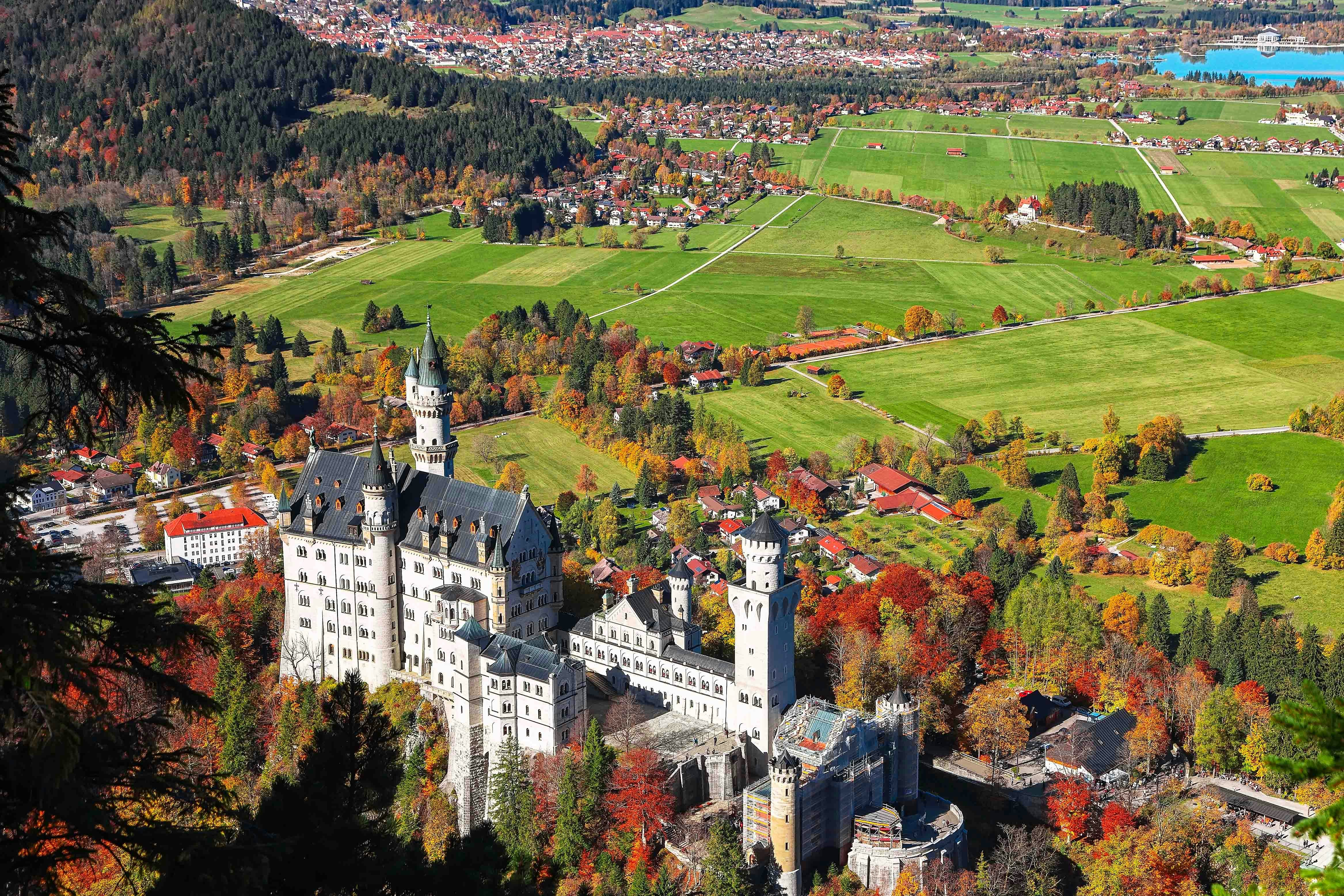 Neuschwanstein Castle photos