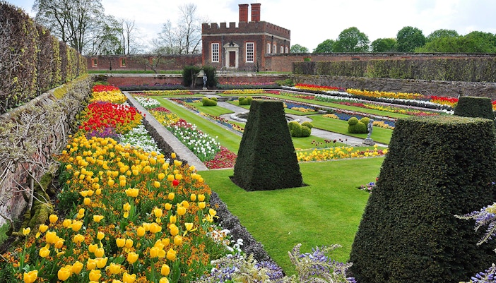 hampton court gardens