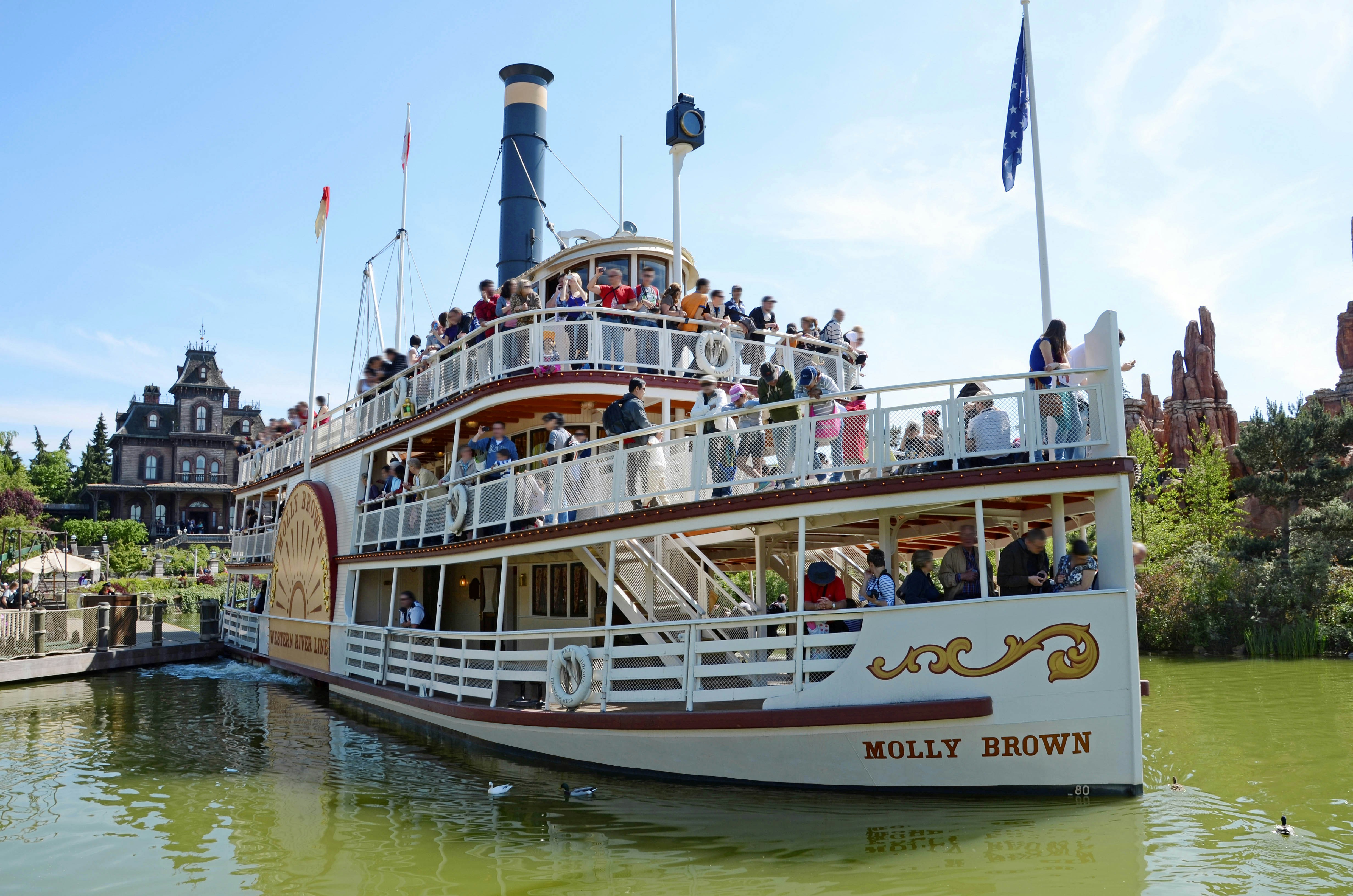 Boat Ride on the Rivers of America