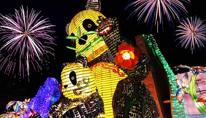 Dubai With Kids -  Illuminations Park