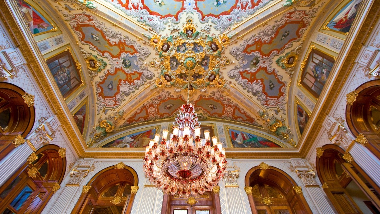 Architecture of Dolmabahce Palace