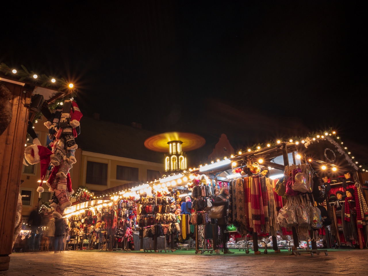 Christmas in Istanbul - Christmas lights in shopping malls