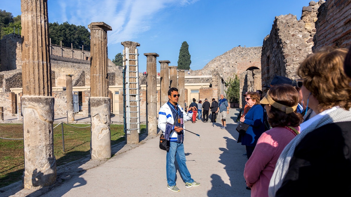 Visit Pompeii