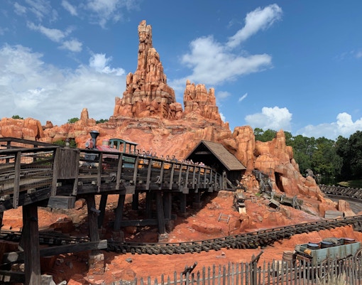 2-Day Disneyland Paris Itinerary, Evening/Night