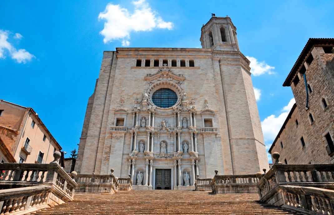 weekend trips from barcelona