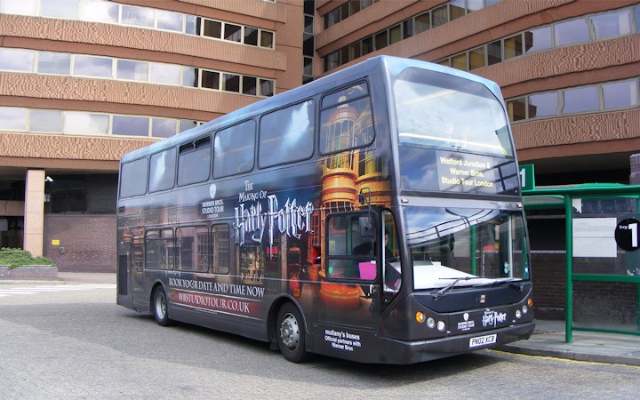 getting to harry potter studios london by bus