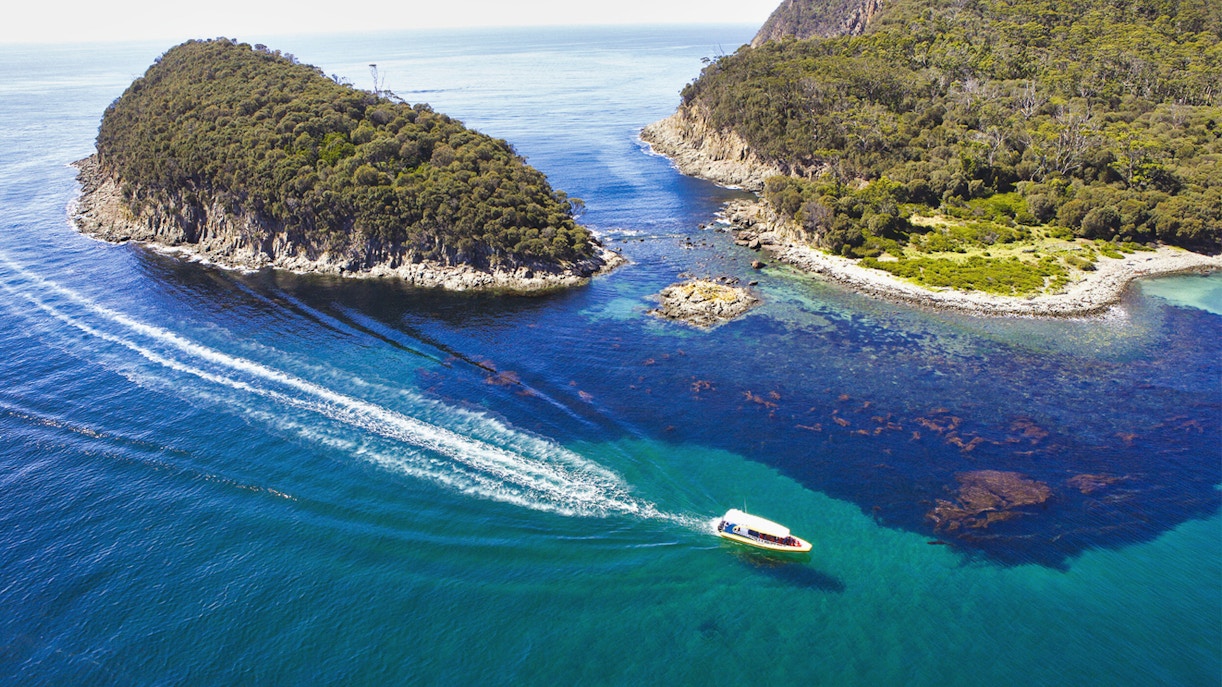 Couple enjoying a romantic dinner with Marina Bay Sands view in Singapore on Valentine's Day.