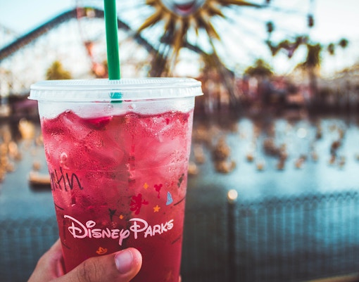 Restaurantes Disneyland París, Cool Post