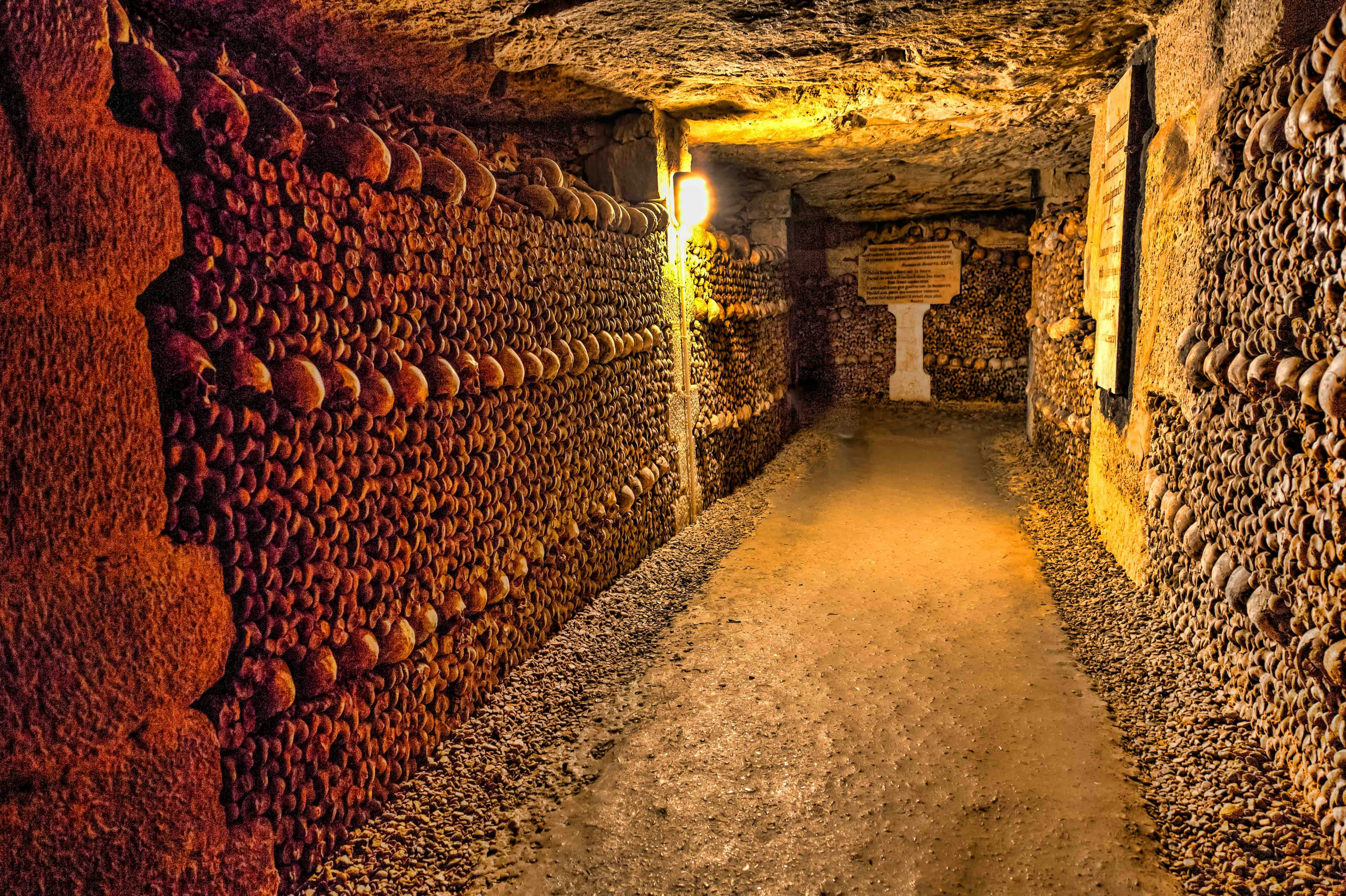 paris catacombs history
