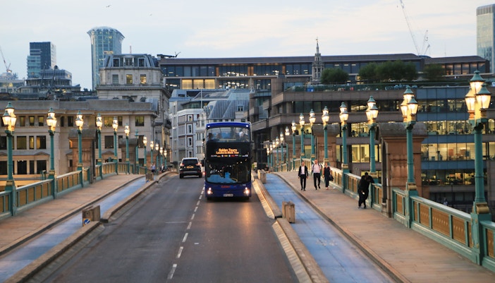 Frugal Traveler's Guide to London: Booking Tips for the Cost-Conscious - Affordable Transportation Tips