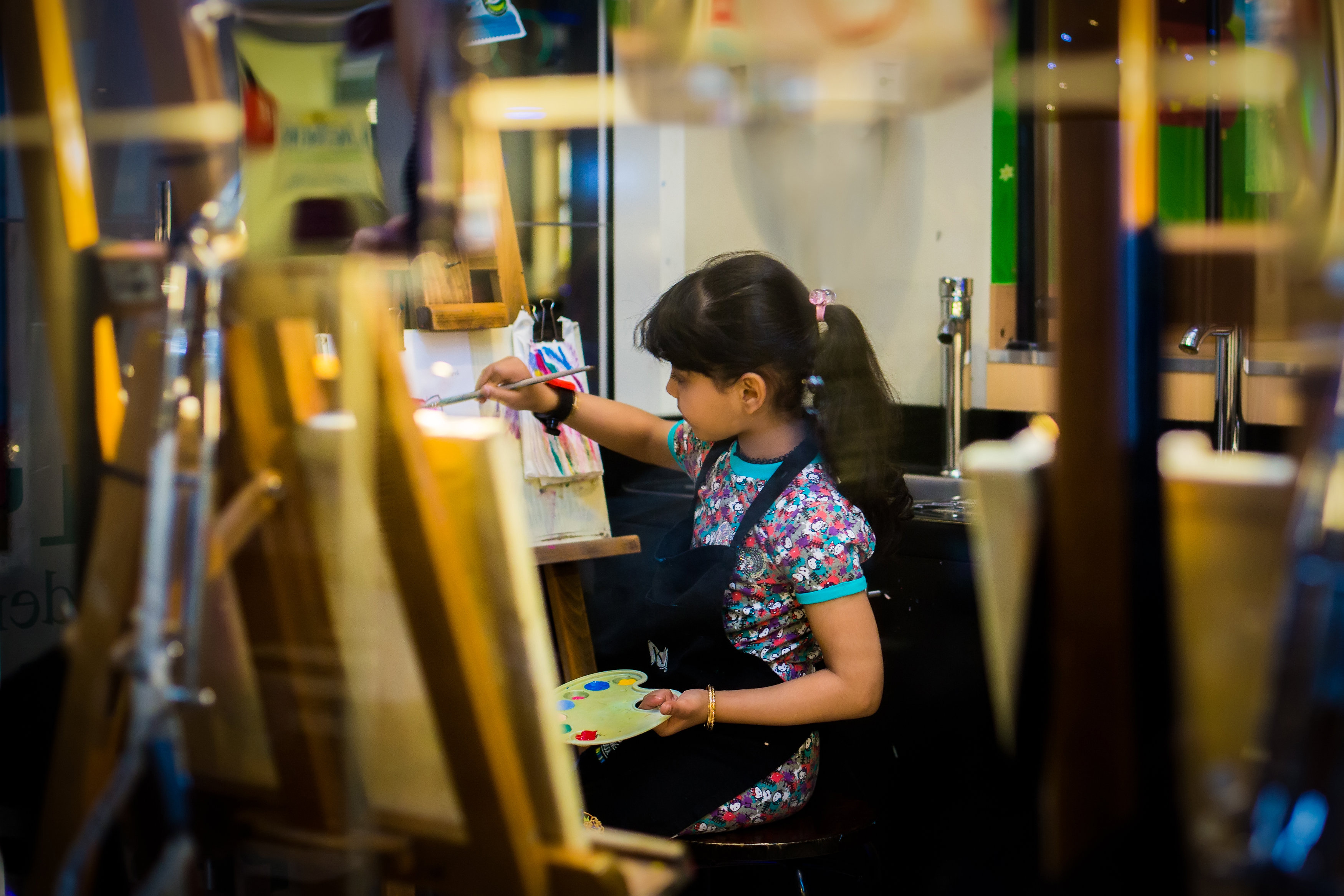 Dubai With Kids - Painting