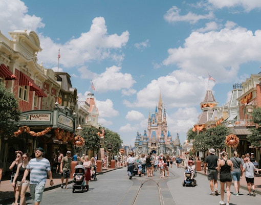 2-Day Disneyland Paris Itinerary, Evening/Night