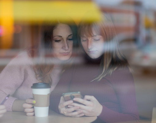 Disneyland Paris Restaurants - Starbucks Coffee