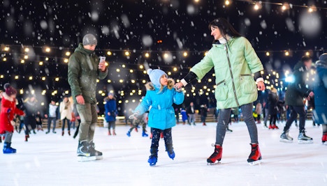 Christmas in Paris - Ice Skating in Paris